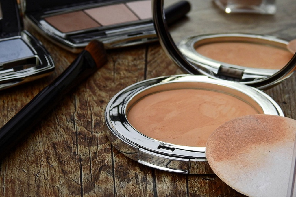 How to Choose the Best Face Powder
